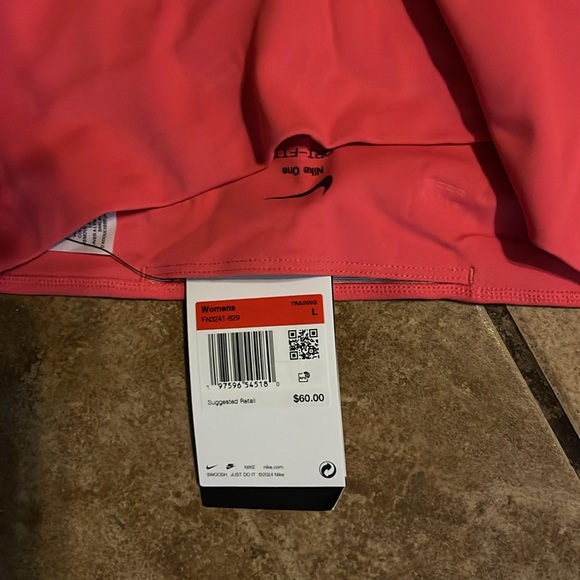 Nike Training Peach Two PieceSet - Picture 4 of 5